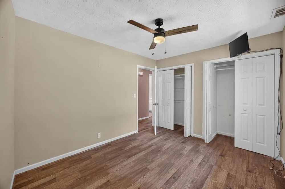 147 Ray Ln Gainesboro, TN 38562