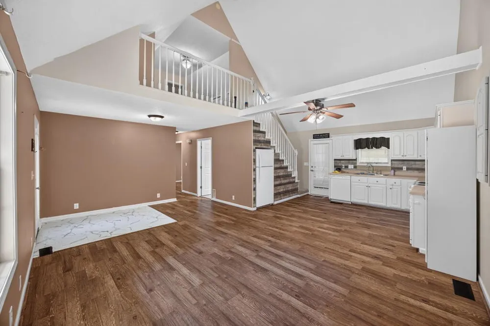 147 Ray Ln Gainesboro, TN 38562