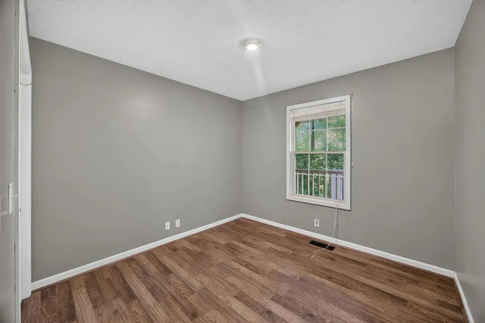 147 Ray Ln Gainesboro, TN 38562