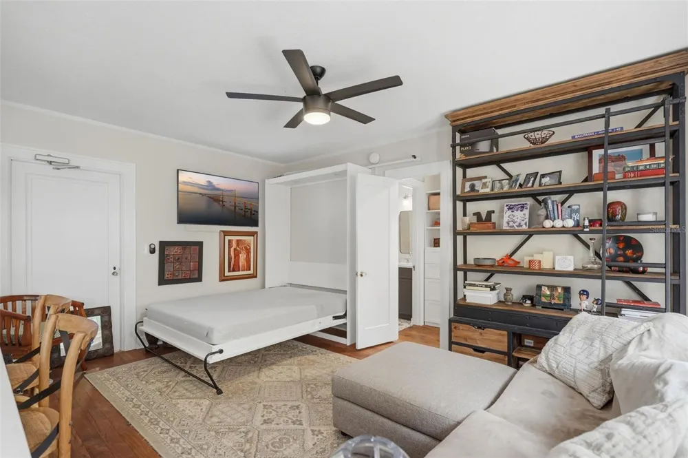 130 4TH AVENUE #504 St Petersburg, FL 33701