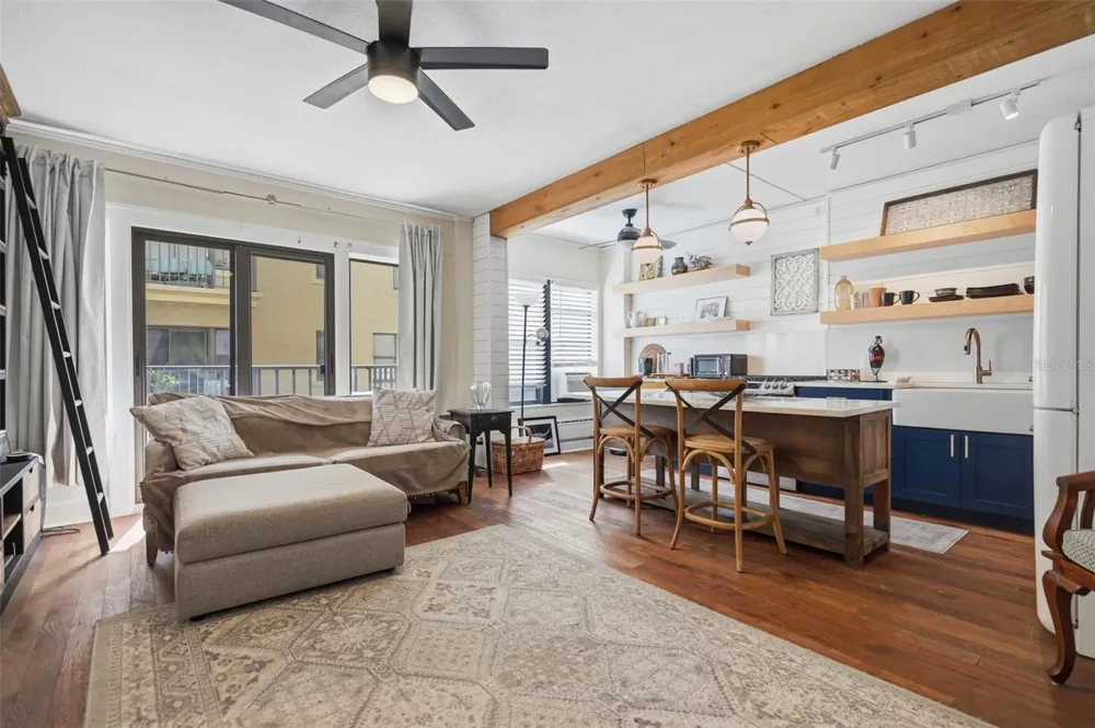 130 4TH AVENUE #504 St Petersburg, FL 33701