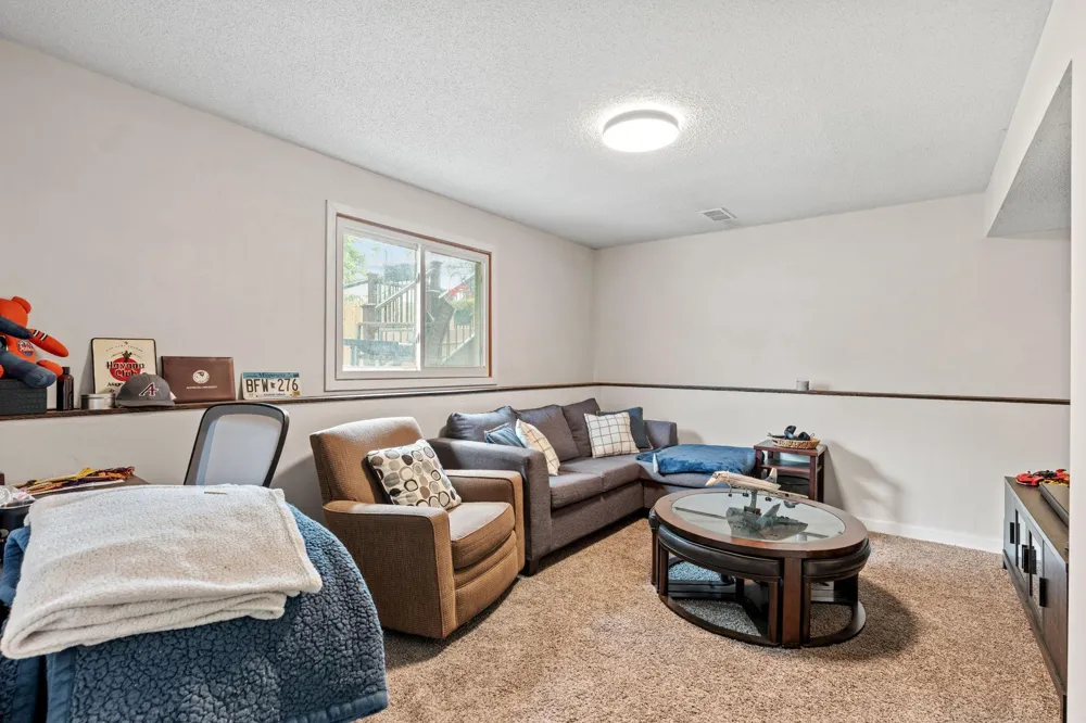 2728 111th Avenue NW Coon Rapids, MN 55433