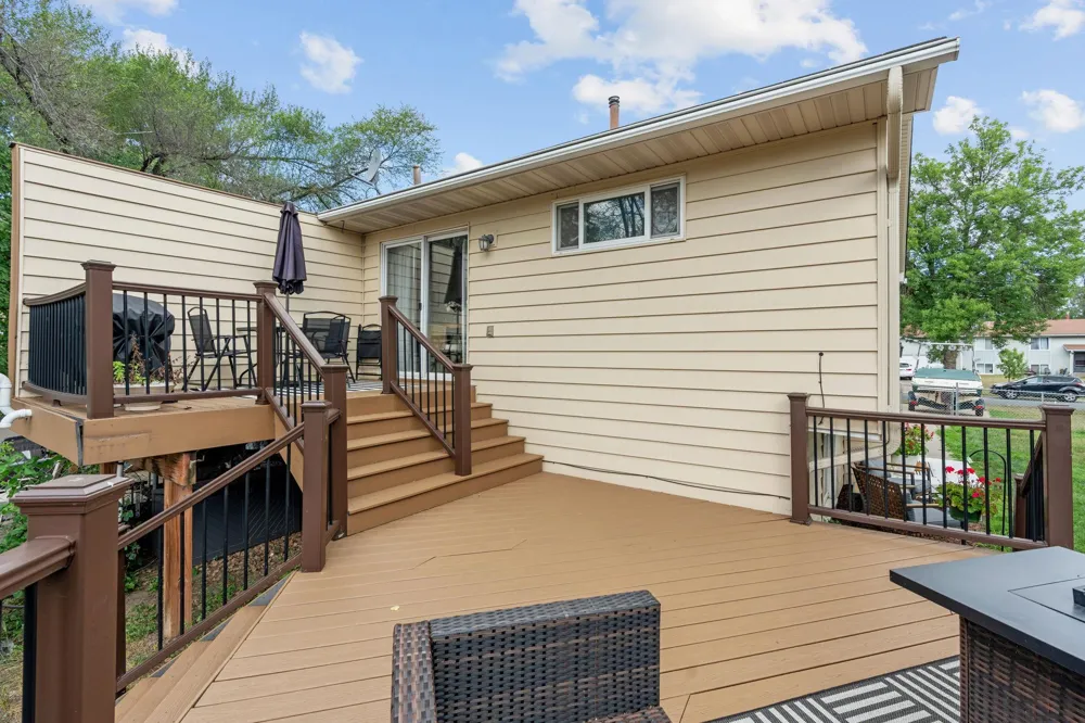 2728 111th Avenue NW Coon Rapids, MN 55433