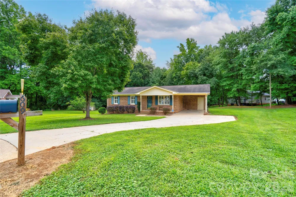 609 Blythe Street Shelby, NC 28152