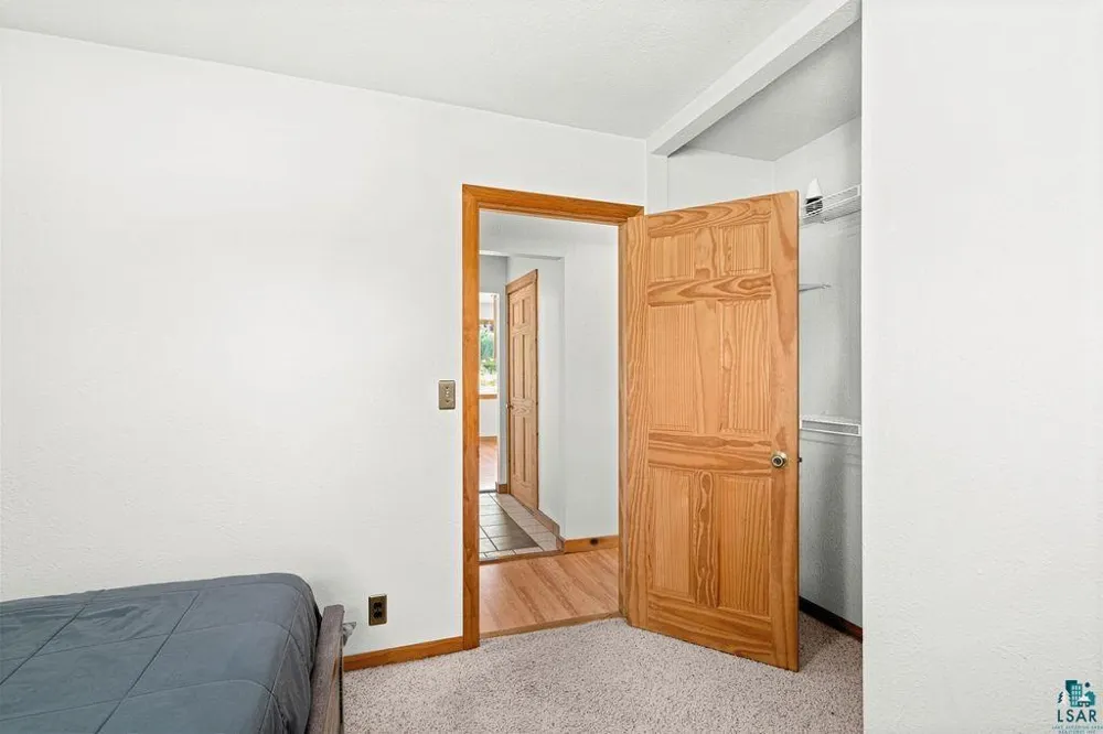 3949 E County Rd B Superior, WI 54880