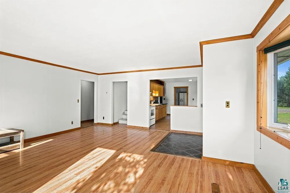 3949 E County Rd B Superior, WI 54880