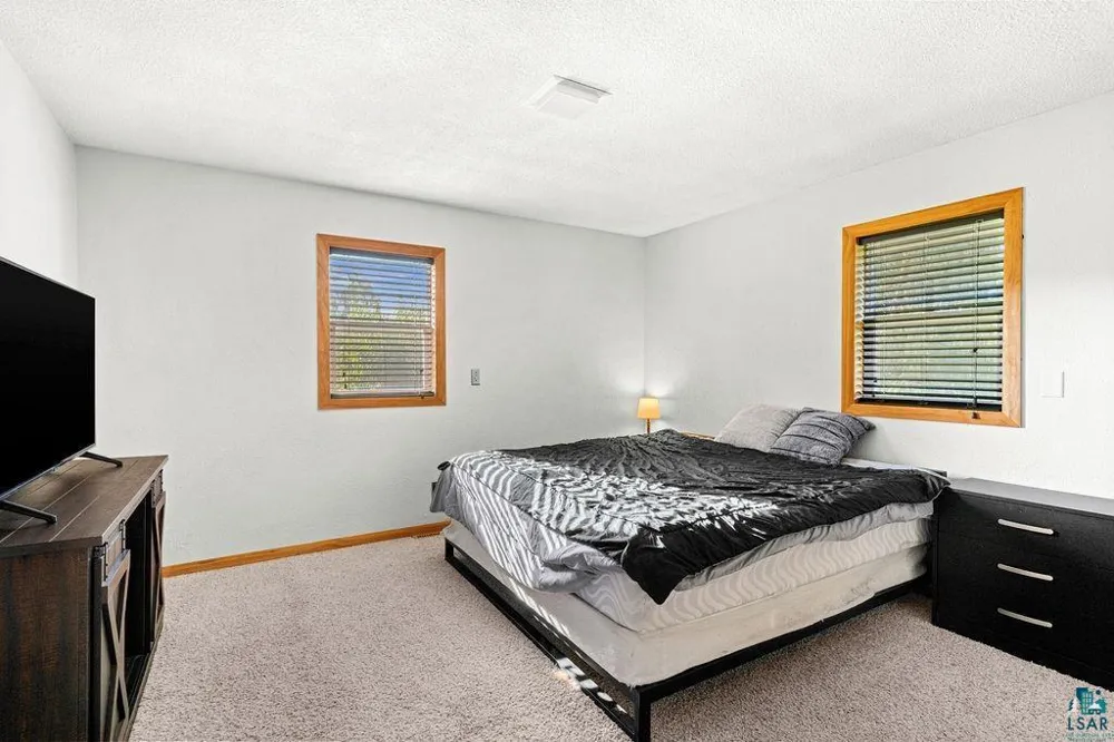 3949 E County Rd B Superior, WI 54880