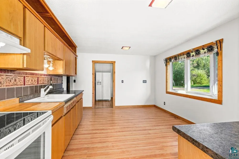 3949 E County Rd B Superior, WI 54880