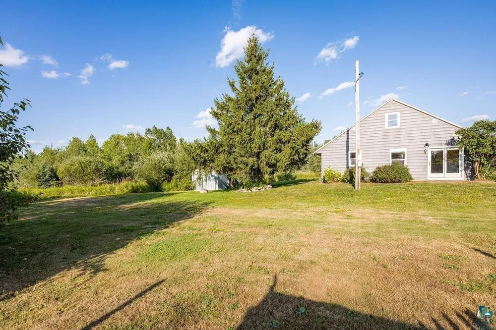 3949 E County Rd B Superior, WI 54880