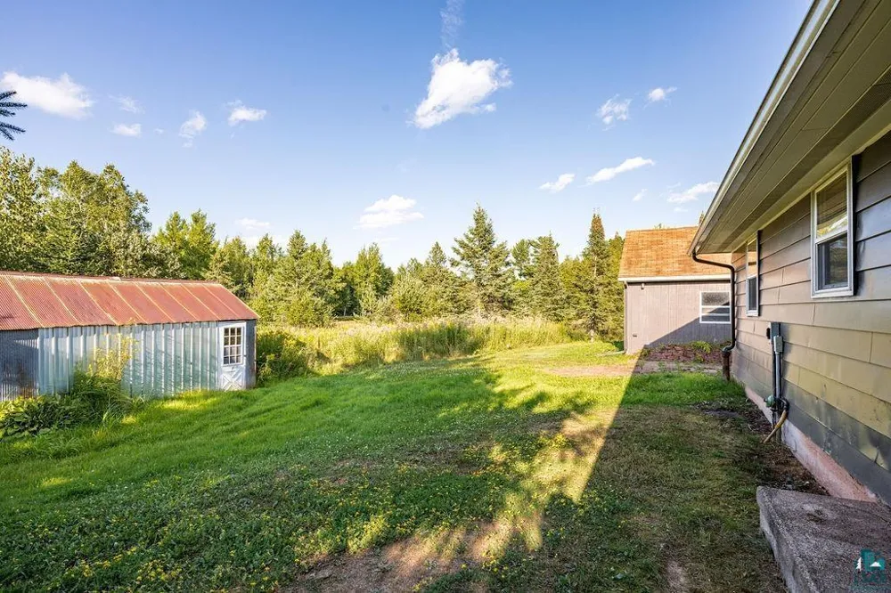 3949 E County Rd B Superior, WI 54880