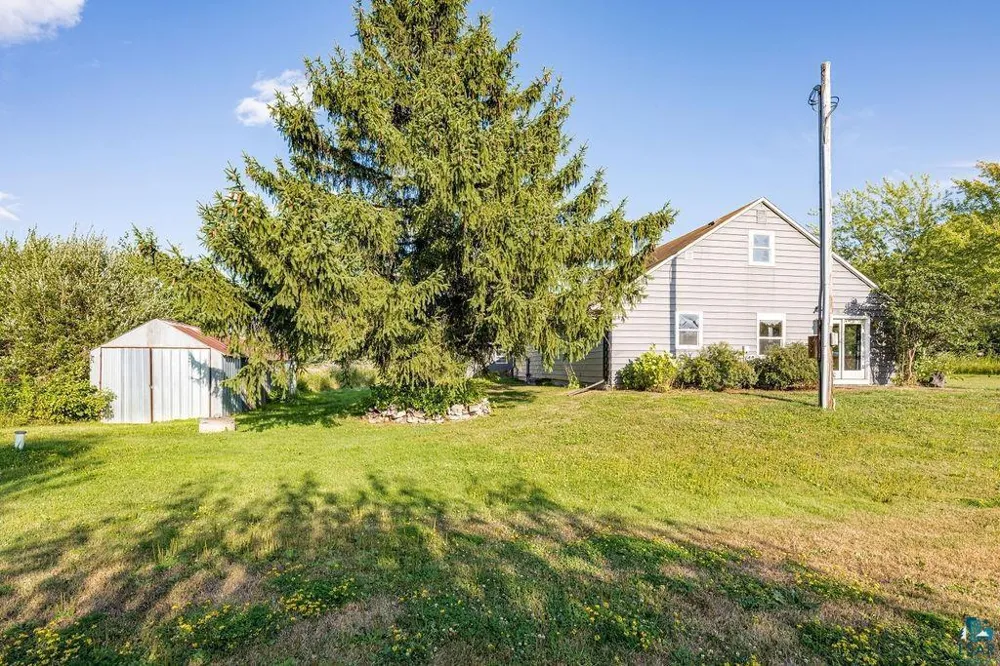 3949 E County Rd B Superior, WI 54880