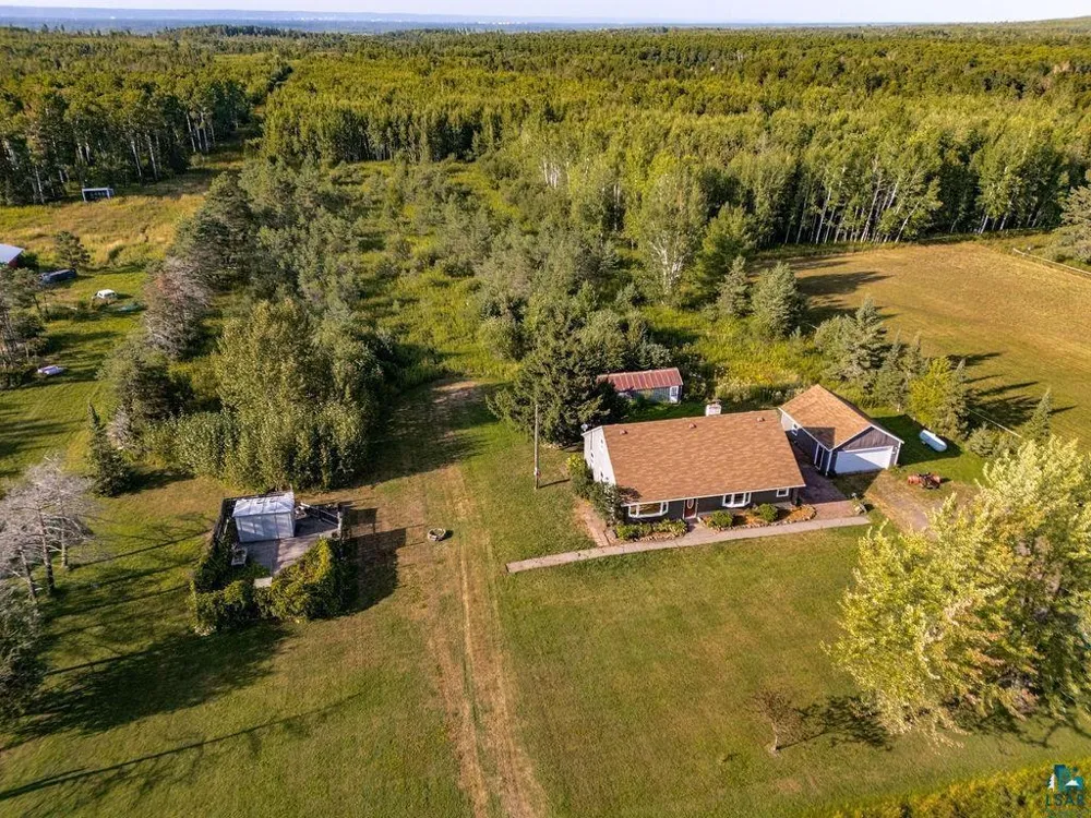 3949 E County Rd B Superior, WI 54880