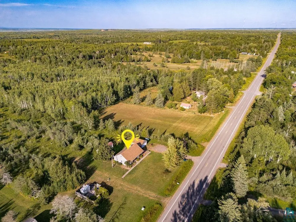3949 E County Rd B Superior, WI 54880