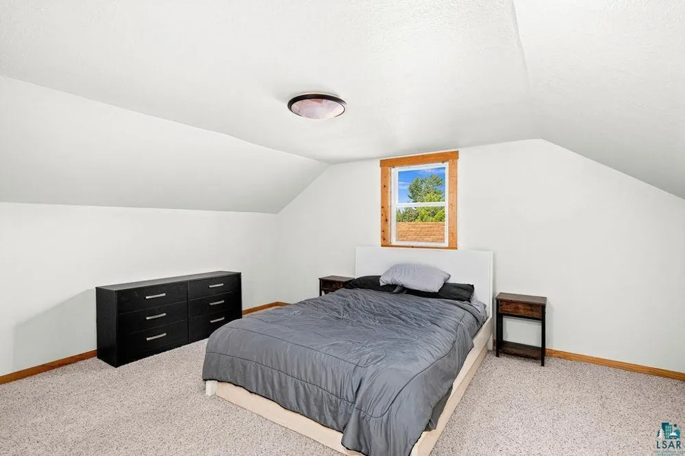 3949 E County Rd B Superior, WI 54880