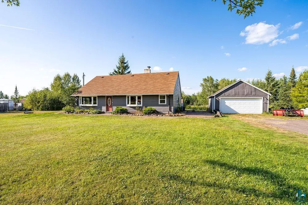 3949 E County Rd B Superior, WI 54880