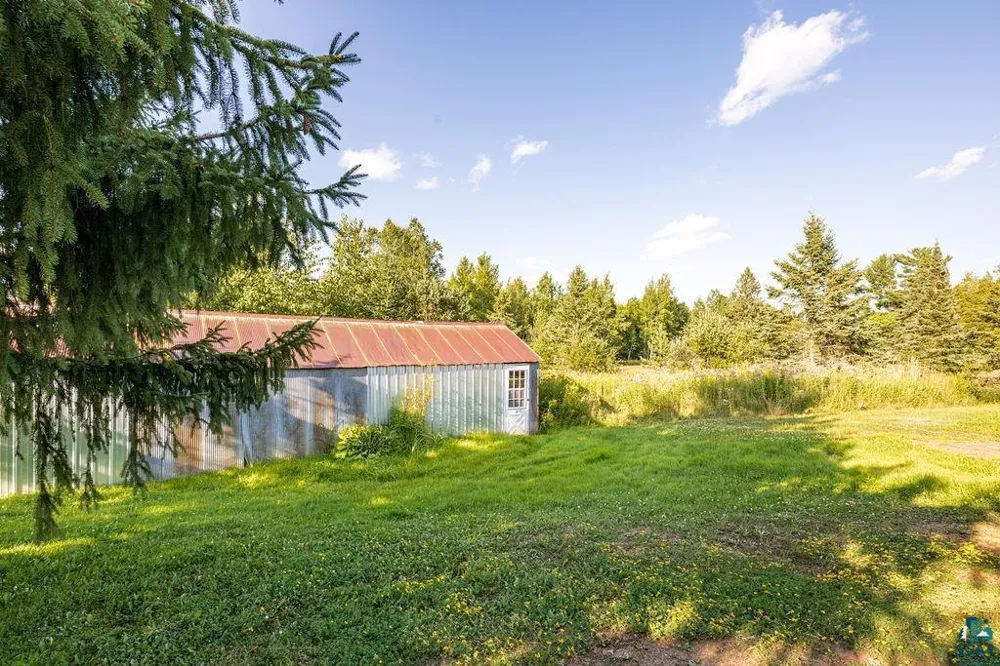 3949 E County Rd B Superior, WI 54880