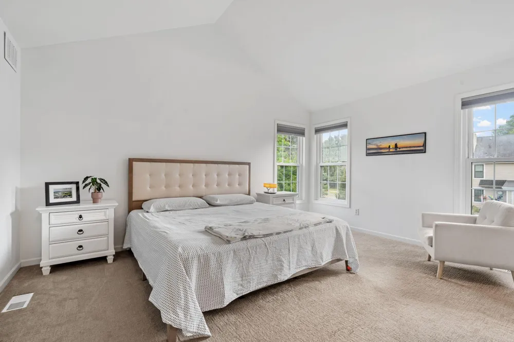13547 Essex Court Eden Prairie, MN 55347