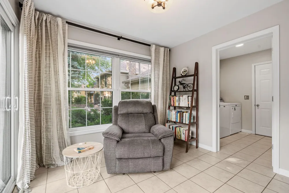 13547 Essex Court Eden Prairie, MN 55347