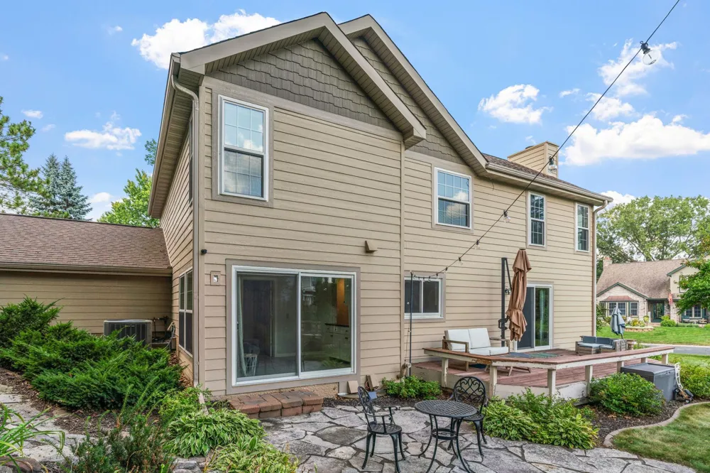 13547 Essex Court Eden Prairie, MN 55347