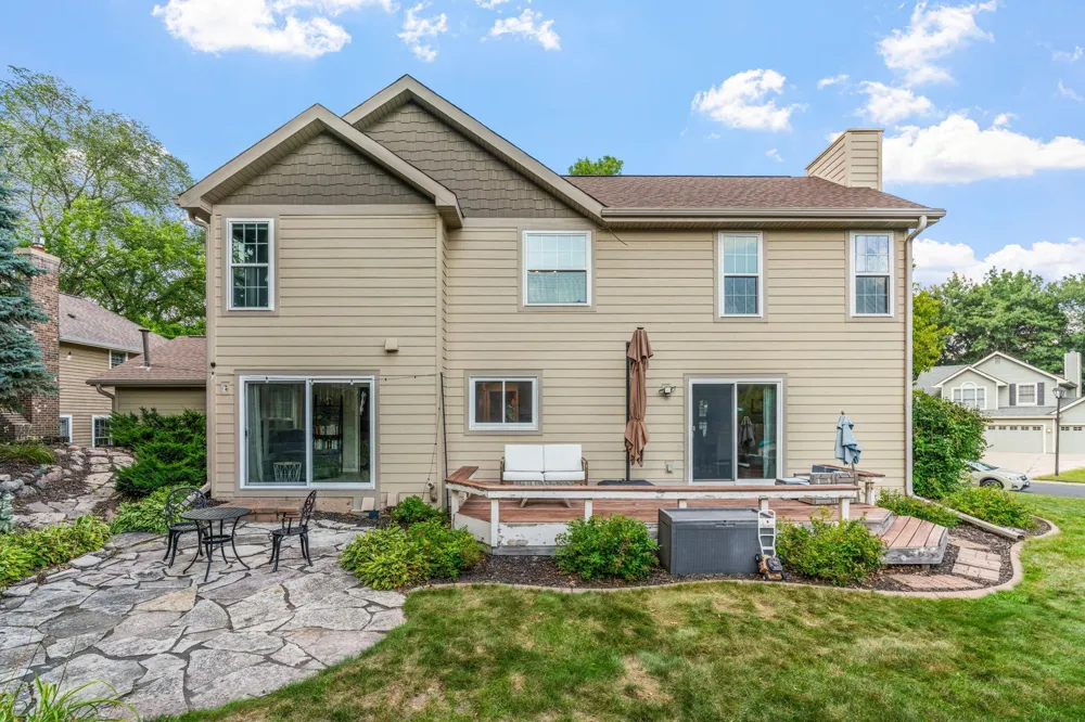13547 Essex Court Eden Prairie, MN 55347