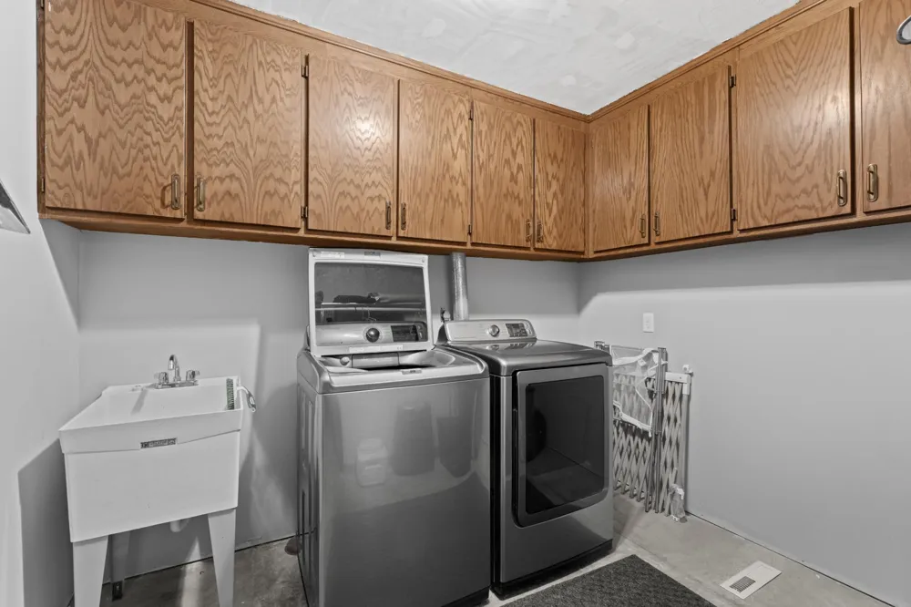 1242 19th Avenue NE Rochester, MN 55906