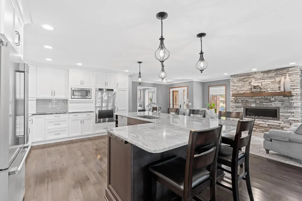 1242 19th Avenue NE Rochester, MN 55906