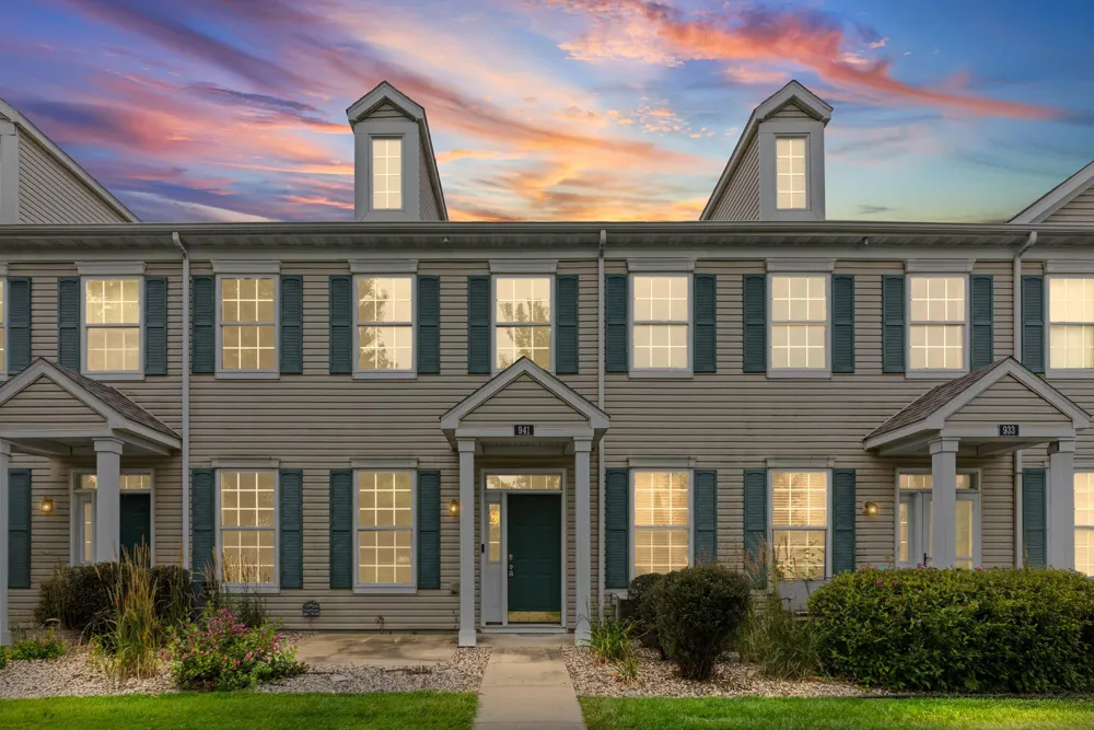 941 Newport Avenue Shakopee, MN 55379