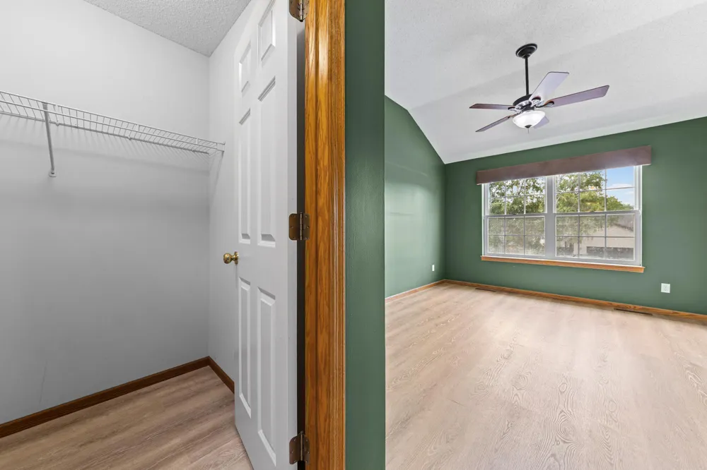 941 Newport Avenue Shakopee, MN 55379