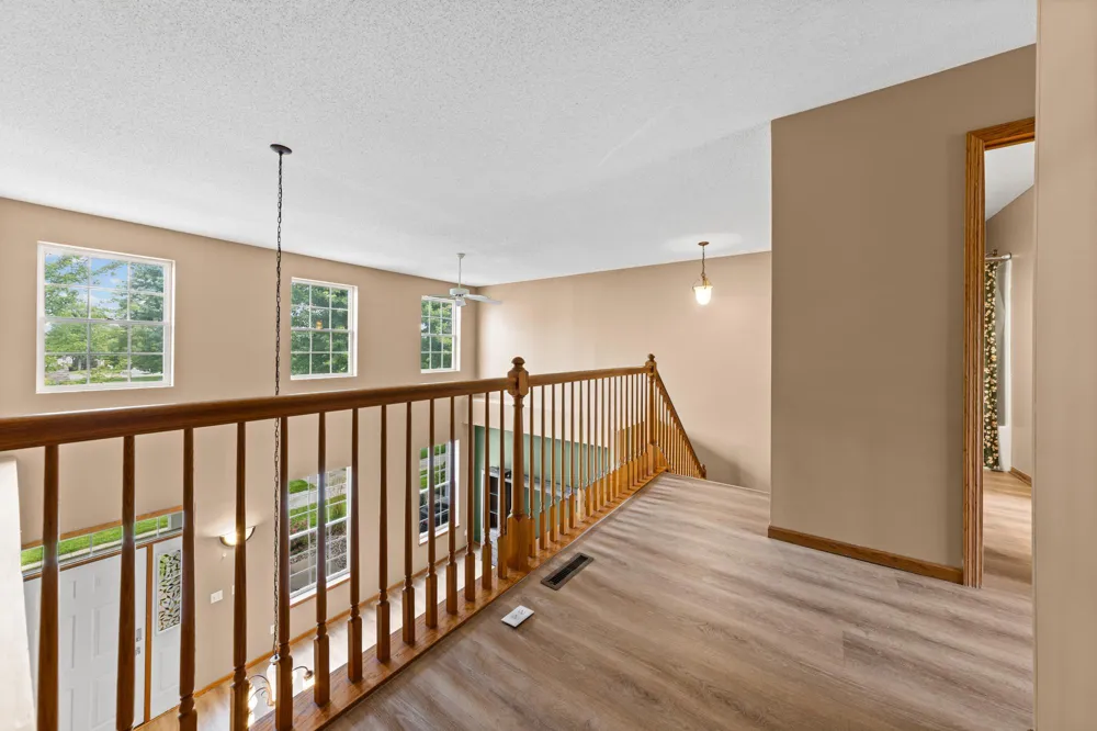 941 Newport Avenue Shakopee, MN 55379