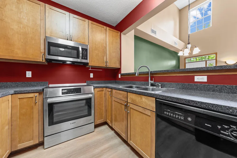 941 Newport Avenue Shakopee, MN 55379