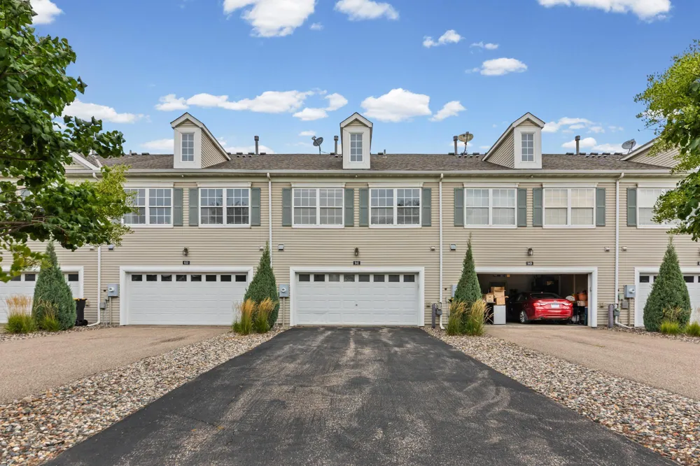 941 Newport Avenue Shakopee, MN 55379
