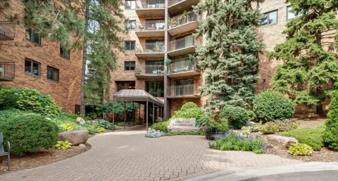 210 W Grant Street #506