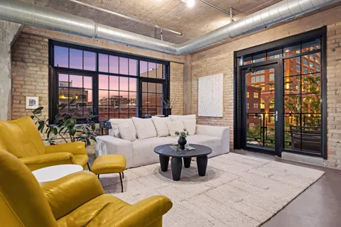 525x 3rd Street #306