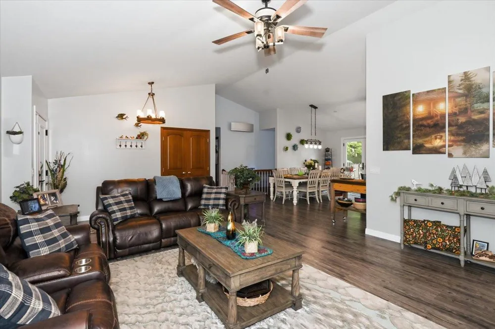 4210 Creekwood Place Hermantown, MN 55811