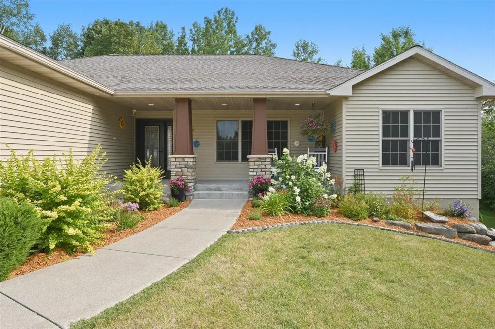 4210 Creekwood Place Hermantown, MN 55811