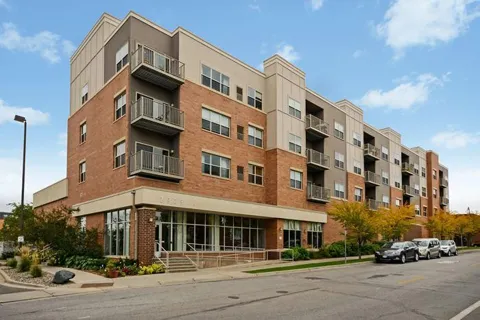 2929 21st Avenue S #202