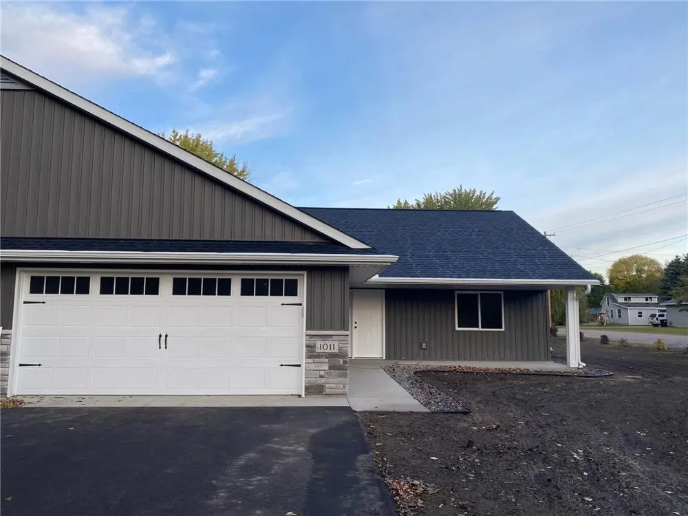 1004 S 5th Street Princeton, MN 55371