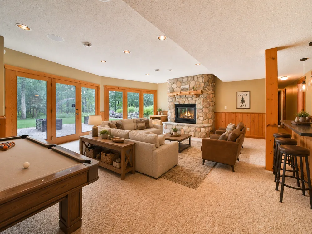 11212 Leewood Lane East Gull Lake, MN 56401