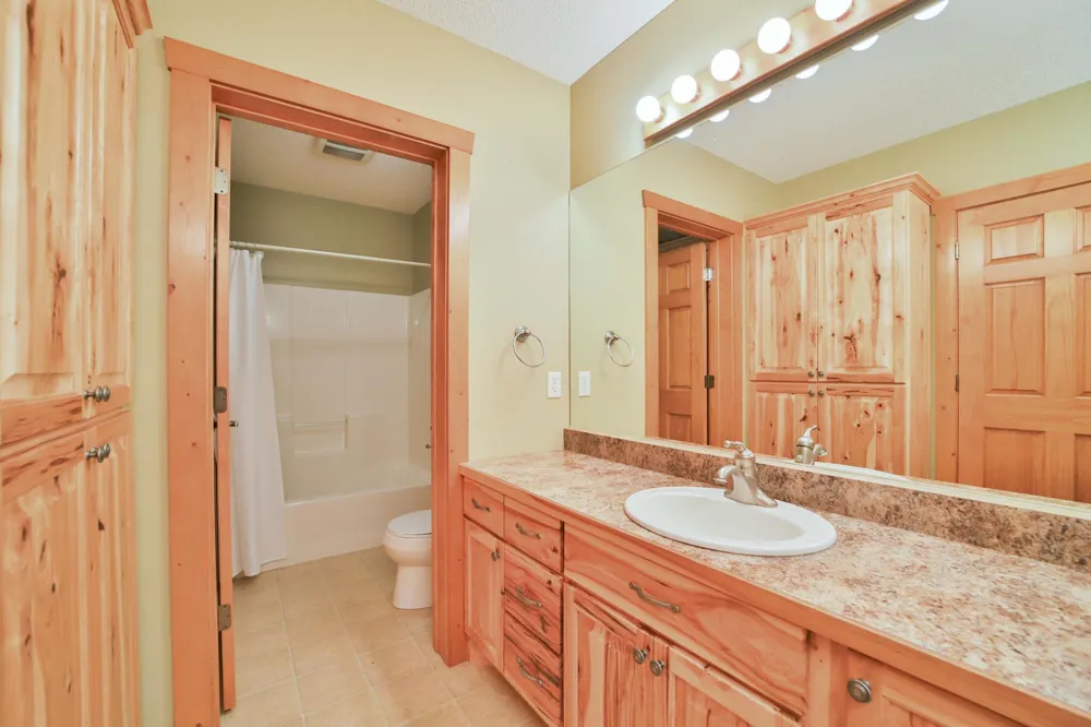 11212 Leewood Lane East Gull Lake, MN 56401