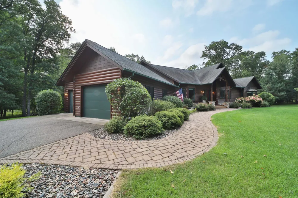 11212 Leewood Lane East Gull Lake, MN 56401