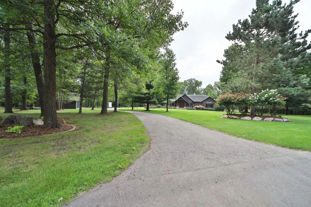 11212 Leewood Lane East Gull Lake, MN 56401