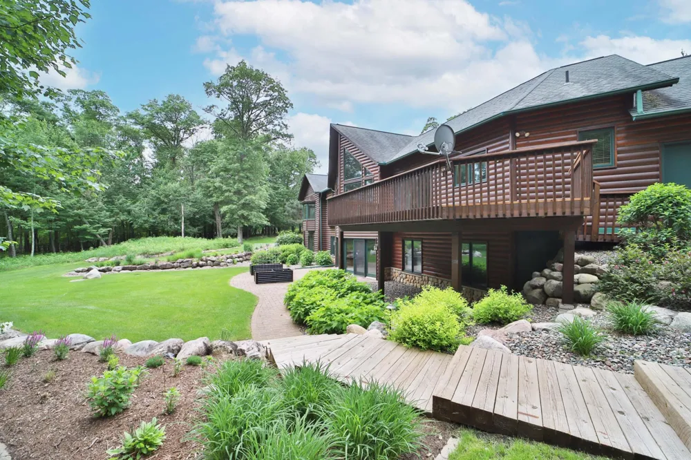 11212 Leewood Lane East Gull Lake, MN 56401