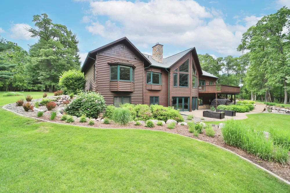 11212 Leewood Lane East Gull Lake, MN 56401