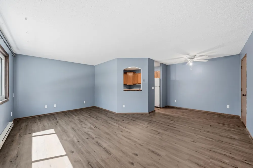 14 E 13th Street Waconia, MN 55387