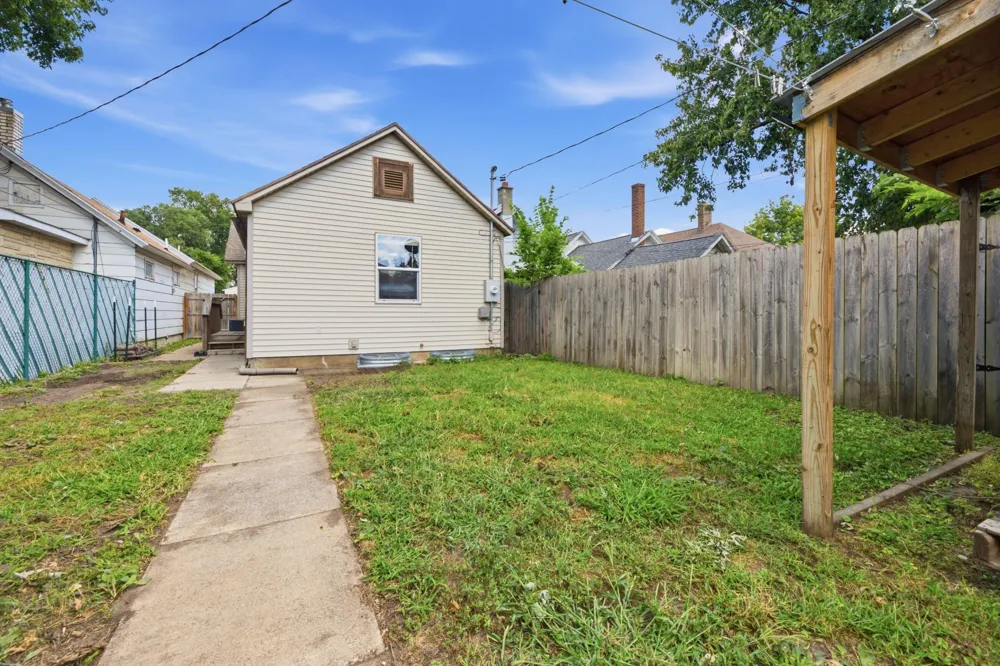 619 E 3rd Street Winona, MN 55987