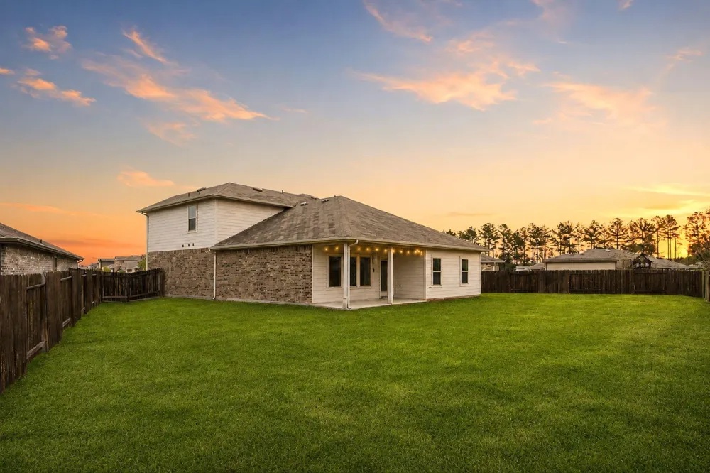 15556 Mallow Court New Caney, TX 77357