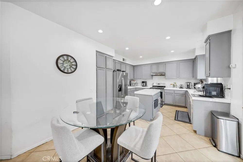 11522 Fallingstar Court Rancho Cucamonga, CA 91701