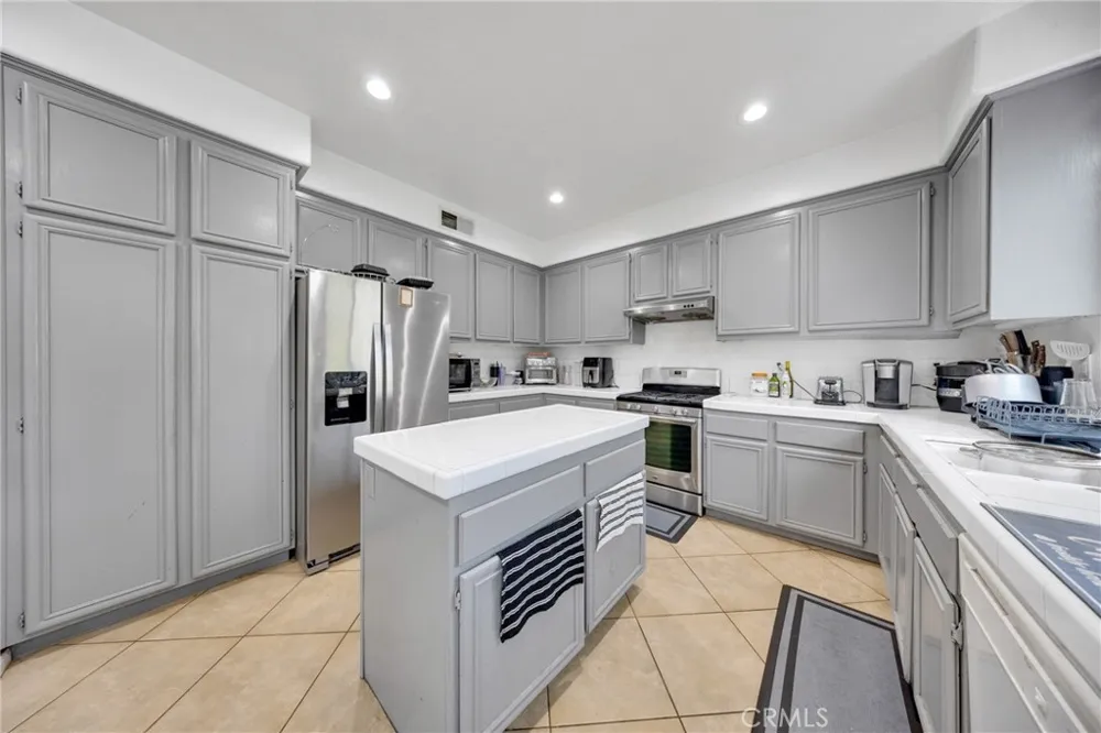 11522 Fallingstar Court Rancho Cucamonga, CA 91701