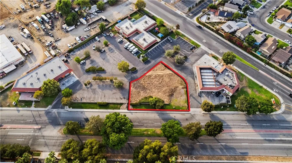 940 Bloomington Bloomington, CA 92316