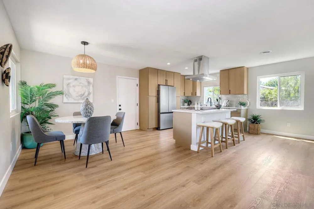 10007 Stanley Ct. Santee, CA 92071